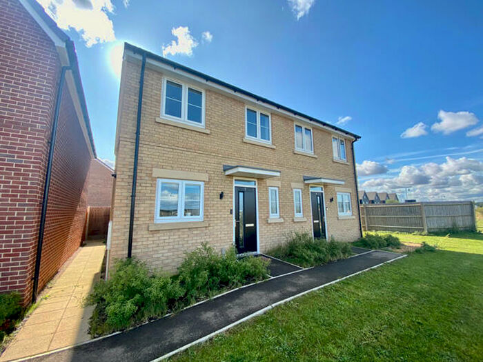 3 Bedroom Semi-Detached House To Rent In Dewey Close, Hampton Heights, Peterborough, Cambridgeshire, PE7