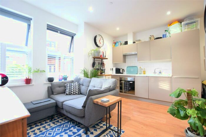 1 Bedroom Apartment To Rent In Summit House, - Greyfriars Road, Reading, Berkshire, RG1