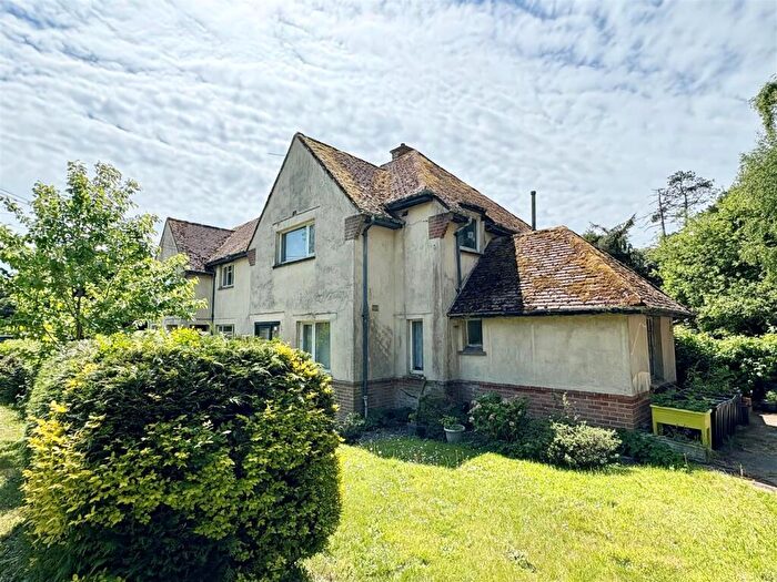 3 Bedroom Semi-Detached House For Sale In Moortown Drive, Wimborne, BH21