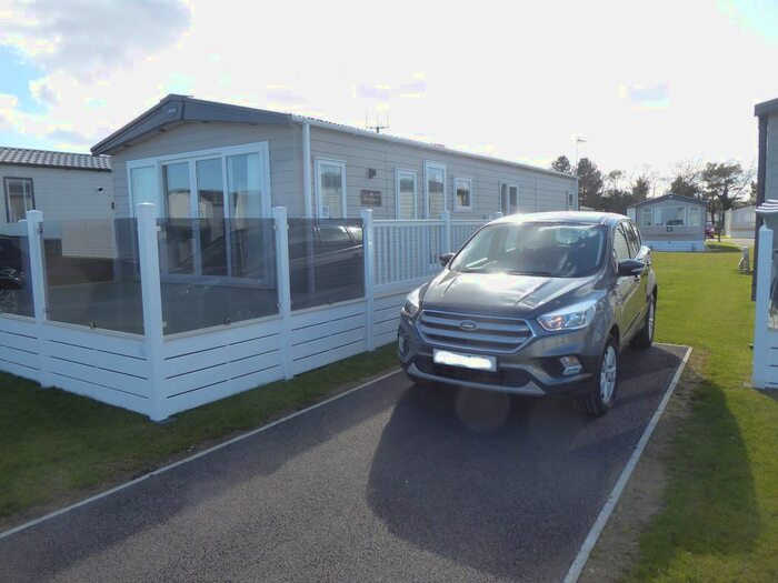 3 Bedroom Mobile/park Home For Sale In Broadland Sands Leisure Park, Coast Road, Corton, Lowestoft, Norfolk, NR32
