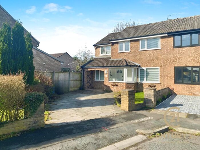 4 Bedroom Semi-Detached House To Rent In Elworthy Avenue, Halewood, L26