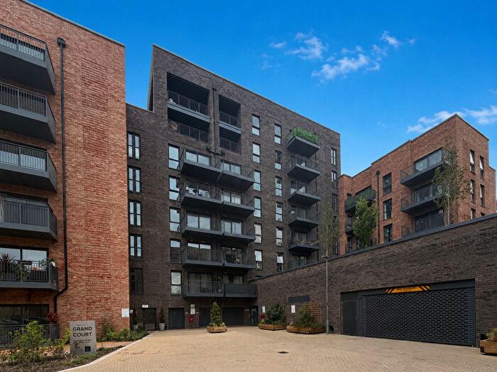 1 Bedroom Flat To Rent In Canal Street, Campbell Park, MK9