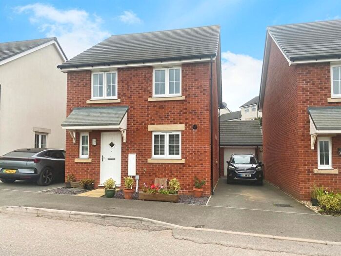 4 Bedroom Detached House For Sale In Covert Close, Axminster, EX13