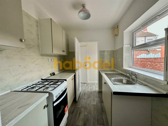 2 Bedroom Terraced House To Rent In Ceylon Street, Hull, HU9