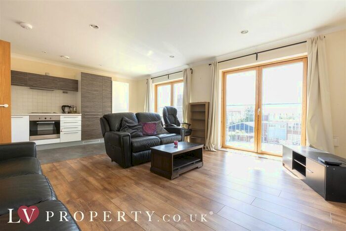 2 Bedroom Flat To Rent In City Walk, Irving Street, Birmingham, B1