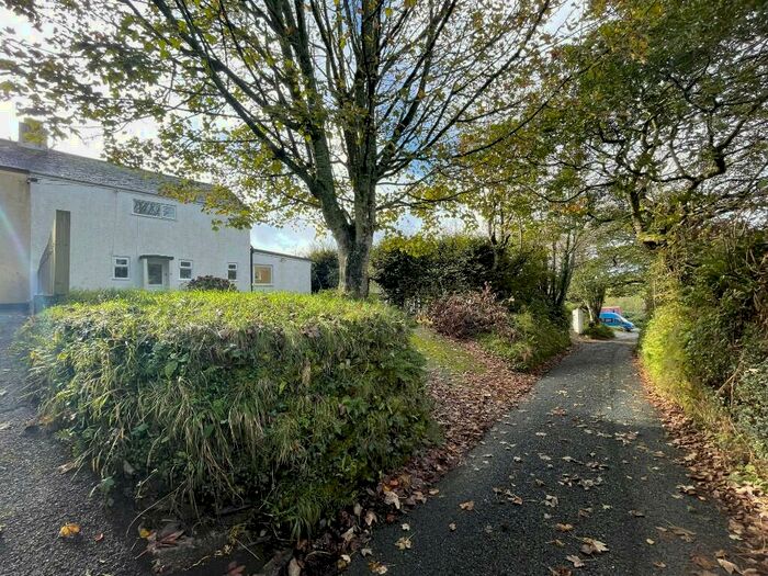 4 Bedroom Semi-Detached House For Sale In Hendergulling, Looe, Cornwall, PL13