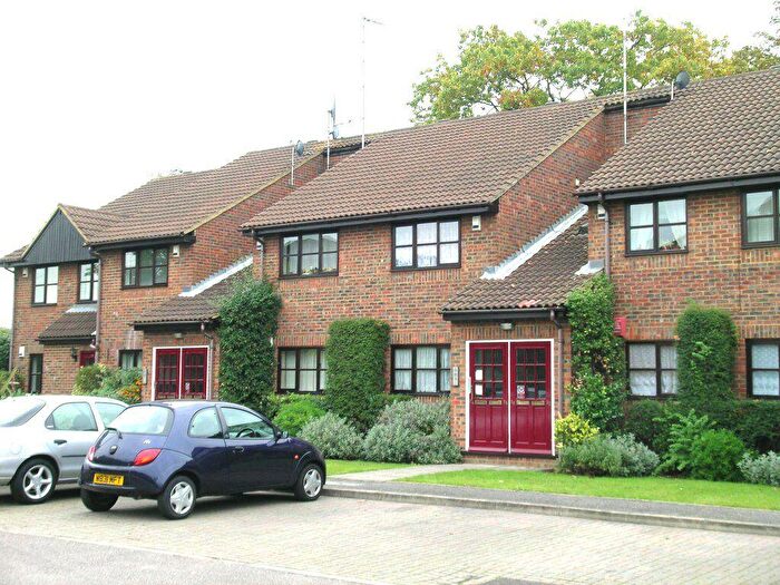 1 Bedroom Flat To Rent In Troutbeck Close, SL2