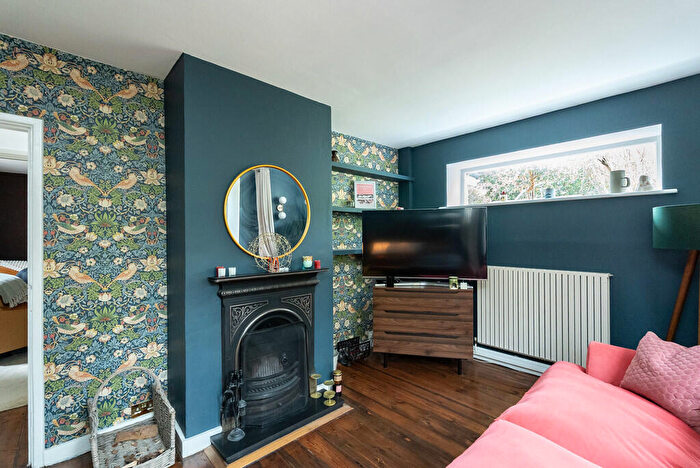 3 Bedroom Semi-Detached House For Sale In Harrow Road East, Dorking, RH4