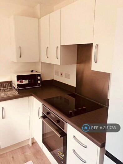 2 Bedroom Flat To Rent In Sandwell, West Bromwich, B70