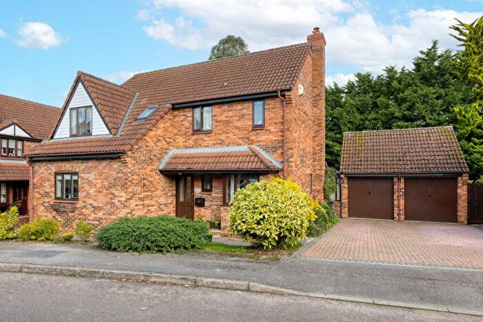 4 Bedroom Detached House For Sale In Coopers Close, Stevenage, Hertfordshire, SG2