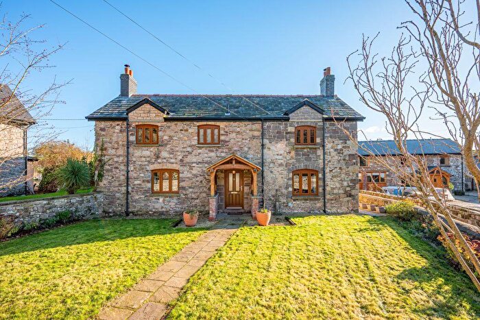 4 Bedroom Detached House For Sale In Mamhilad, Pontypool, NP4