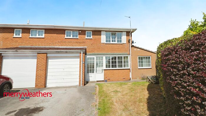 3 Bedroom Semi-Detached House For Sale In Eaton Square, Barnburgh, Doncaster, DN5