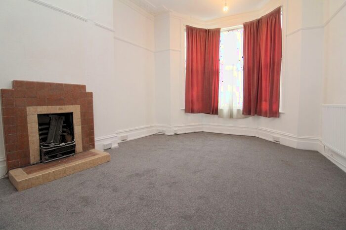 1 Bedroom Terraced House To Rent In Penge Road, London, SE20