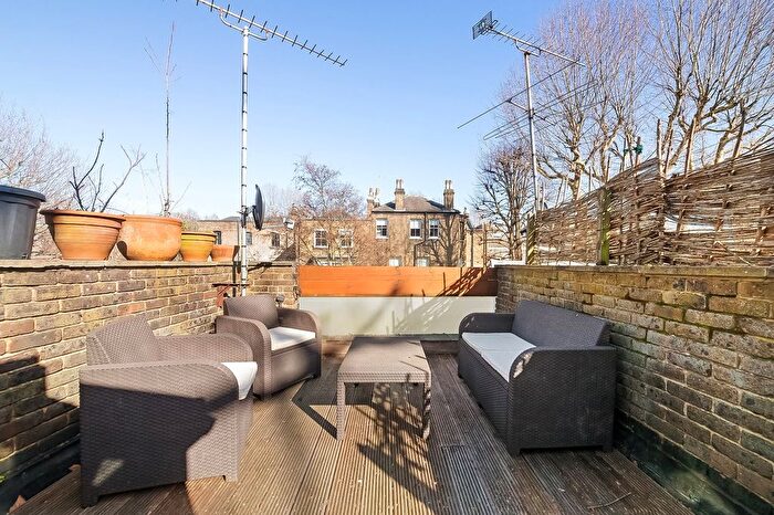 3 Bedroom Terraced House For Sale In Queensborough Mews, London, W2