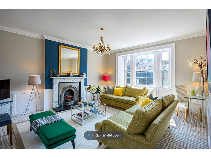 3 Bedroom Flat To Rent In New Town, Edinburgh, EH2