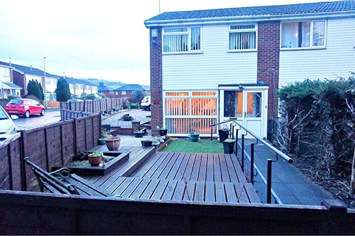3 Bedroom Semi Detached House For Sale In Hanging Lees Close, Newhey, Rochdale, Greater Manchester, OL16