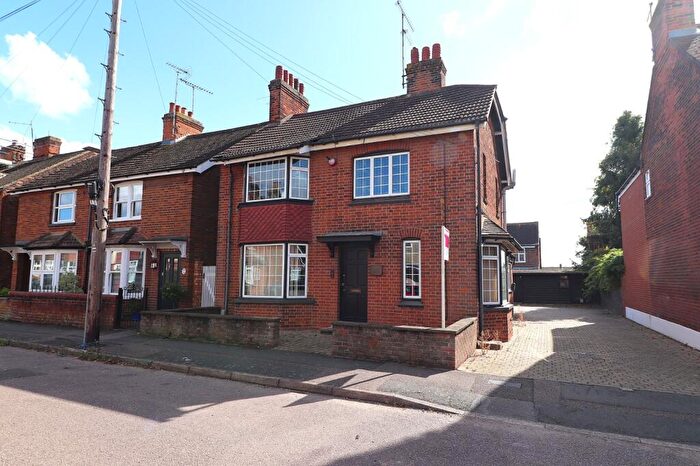 3 Bedroom Detached House For Sale In Basils Road, Stevenage, Hertfordshire, SG1