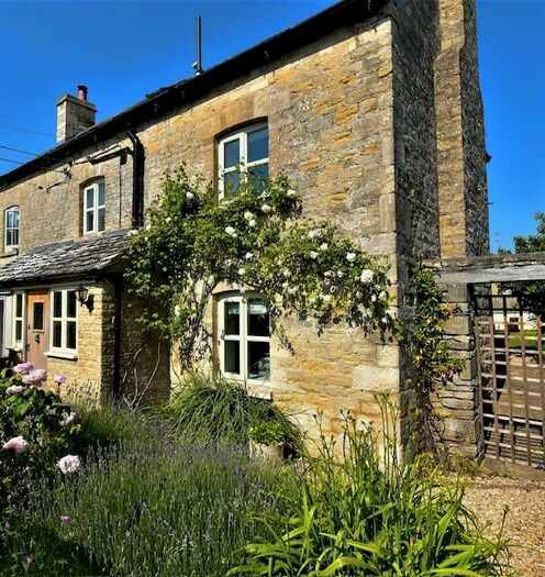 2 Bedroom Semi-Detached House To Rent In The Laurels, Quenington, GL7