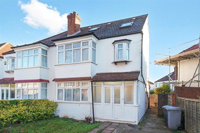 5 Bedroom Semi-Detached House To Rent In Oldborough Road, Wembley, HA0