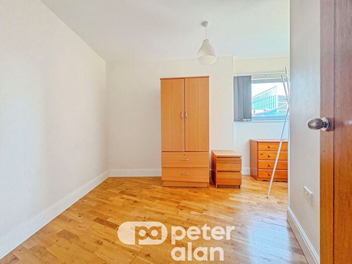 2 Bedroom Flat To Rent In Bute Terrace, Cardiff City Centre, Cardiff, CF10