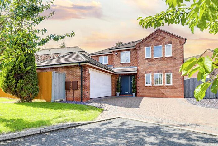 5 Bedroom Detached House For Sale In Paige Gardens, Sandiacre, Derbyshire, NG10