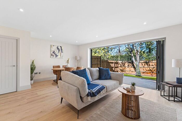 3 Bedroom Semi-Detached House For Sale In Bowling Alley, Crondall, Farnham, GU10