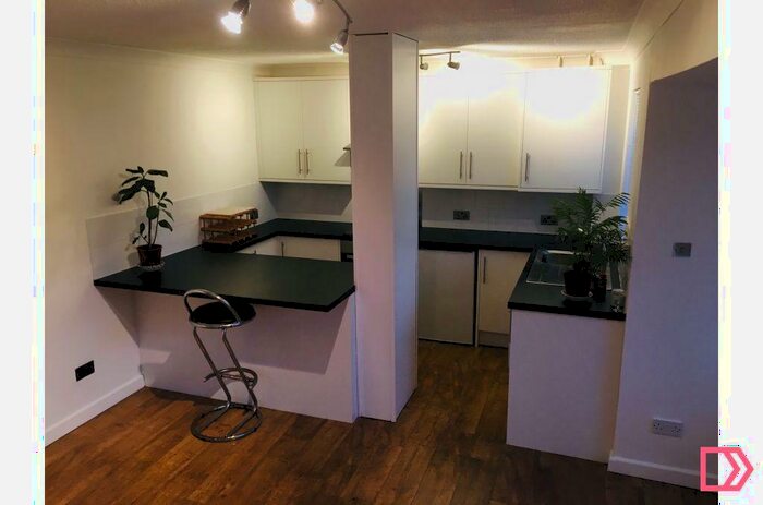 1 Bedroom Semi-Detached House To Rent In Harvest Close, Winchester, Hampshire, SO22