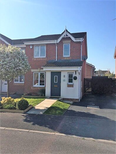 3 Bedroom Semi-Detached House To Rent In Hebble Oval, South Elmsall, Pontefract, West Yorkshire, WF9