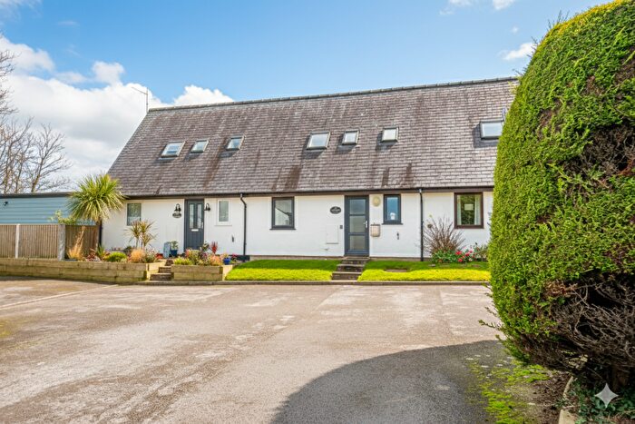 3 Bedroom Terraced House For Sale In Cae Du Village, Abersoch, Pwllheli, LL53