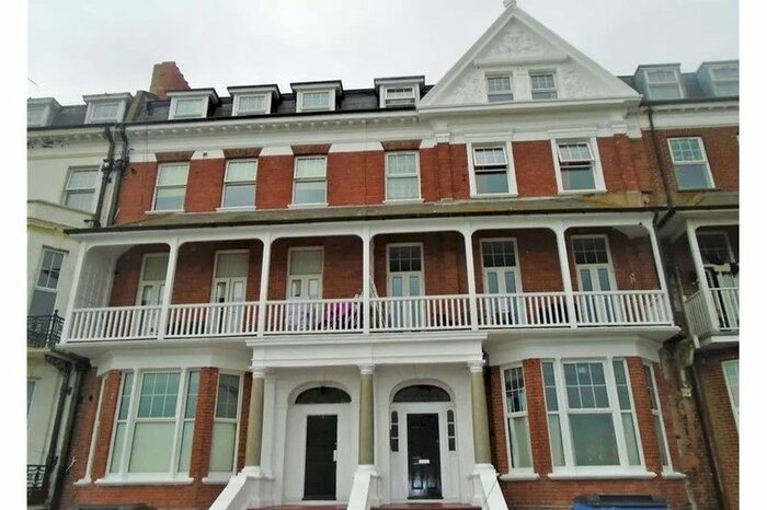 1 Bedroom Flat To Rent In Lewis Crescent, Thanet, Margate, CT9