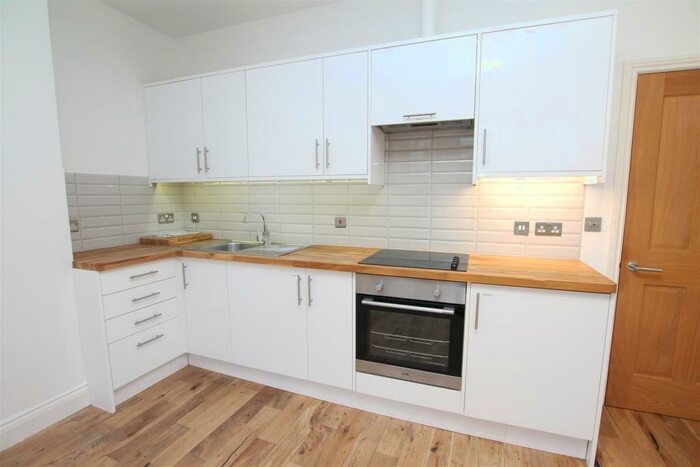 2 Bedroom Apartment To Rent In St James's Avenue, Brighton, BN2
