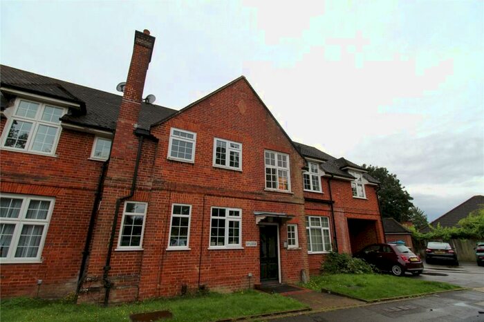 1 Bedroom Flat To Rent In Seagarth Lane, Southampton, Hampshire, SO16