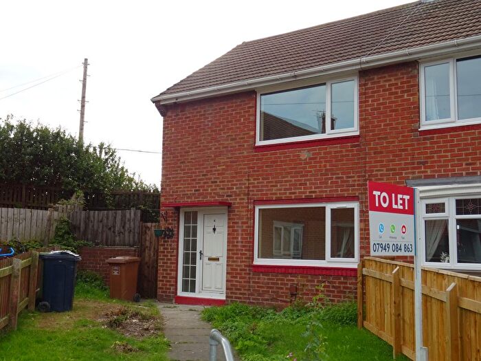 2 Bedroom Semi-Detached House To Rent In Glover Square, Sunderland, SR4