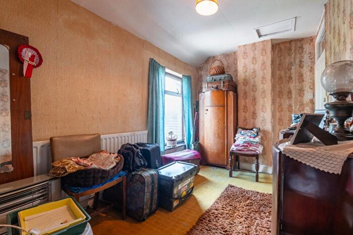 2 Bedroom Semi-Detached House For Sale In Willow Grove, Long Itchington, Southam, CV47