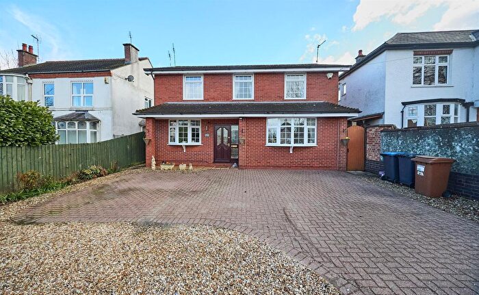 4 Bedroom Detached House For Sale In Leicester Road, Hinckley, LE10