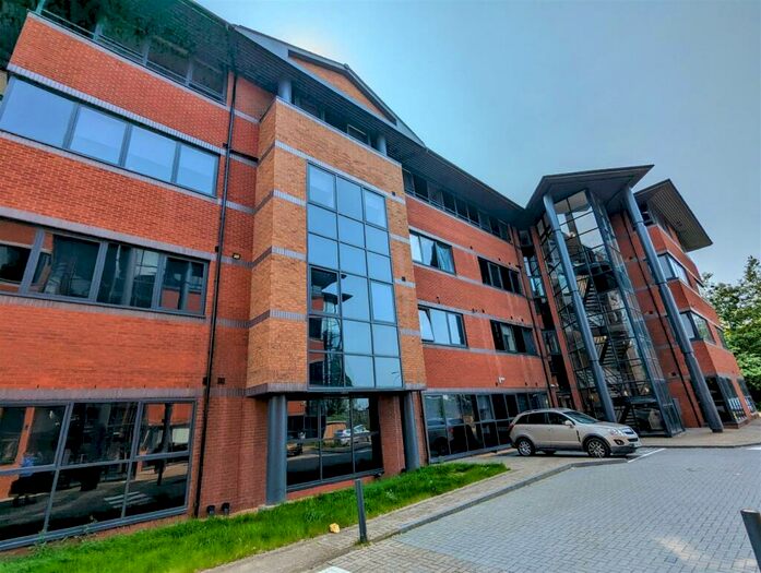 2 Bedroom Apartment To Rent In Sandringham House, Windsor Street, Salford, M5