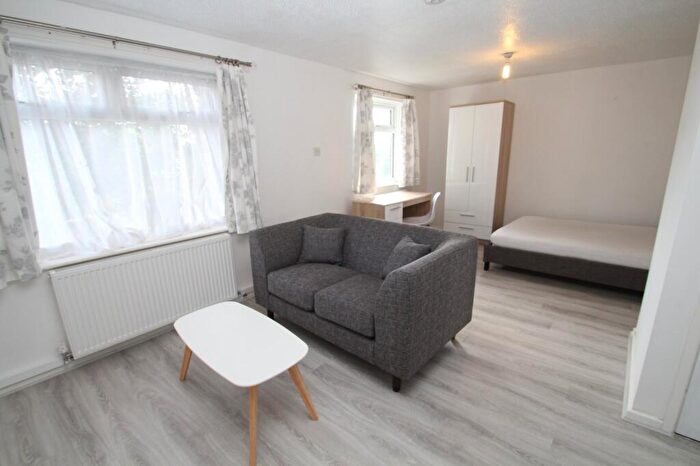 1 Bedroom House To Rent In Belle Vue Court, Hyde Park, Leeds, West Yorkshire, LS3