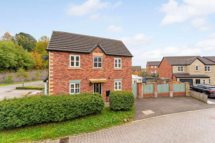 3 Bedroom End Of Terrace House For Sale In Leat Place, Bollington, SK10