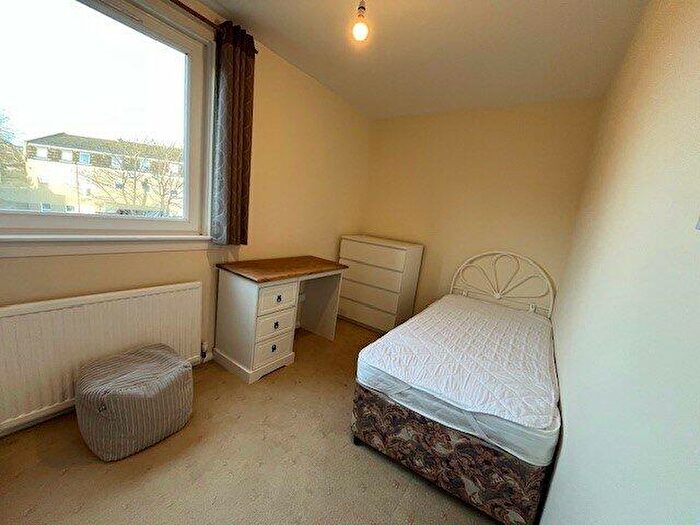2 Bedroom Flat To Rent In Craigton Court, Aberdeen, AB15