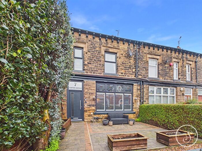 4 Bedroom Terraced House For Sale In Carter Avenue, Leeds, LS15
