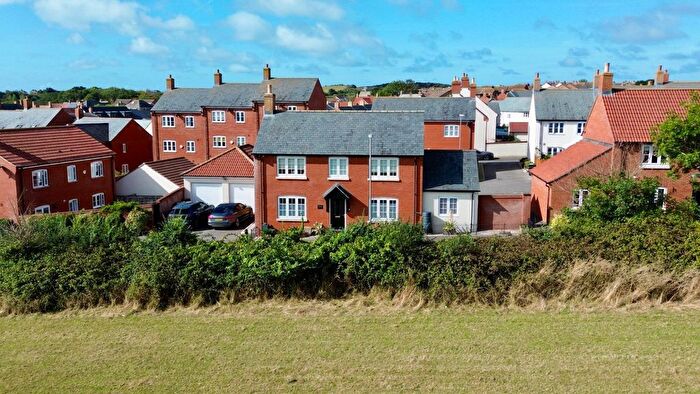 3 Bedroom Detached House For Sale In Lilly Lane, Chickerell, Weymouth, DT3