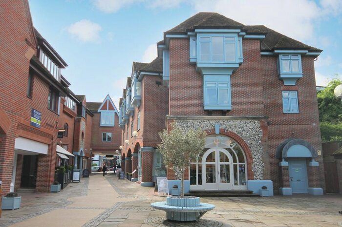 Studio To Rent In St. Martins Walk, Dorking, RH4