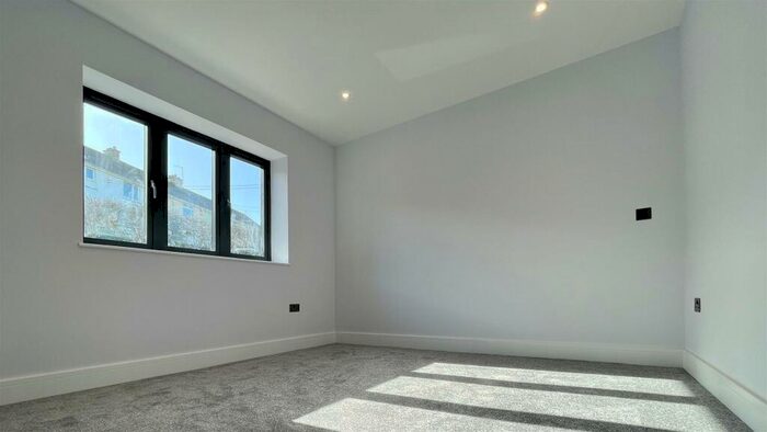 4 Bedroom Detached House For Sale In Torridge Road, Appledore, EX39