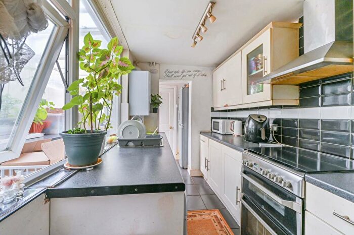 4 Bedroom Terraced House To Rent In William Road, Sutton, SM1