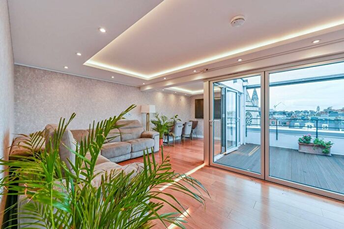 2 Bedroom Flat To Rent In Heron Place, Marylebone, London, W1U