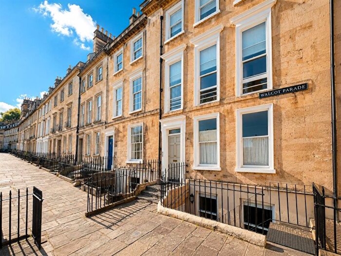 1 Bedroom Flat For Sale In Walcot Parade, Bath, BA1