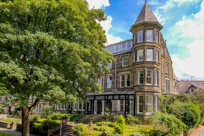 2 Bedroom Apartment To Rent In Valley Drive, Valley Gardens Court, HG2