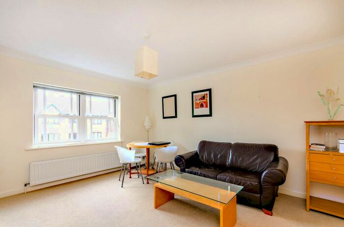 1 Bedroom Flat To Rent In St Lukes Square, Guildford, GU1