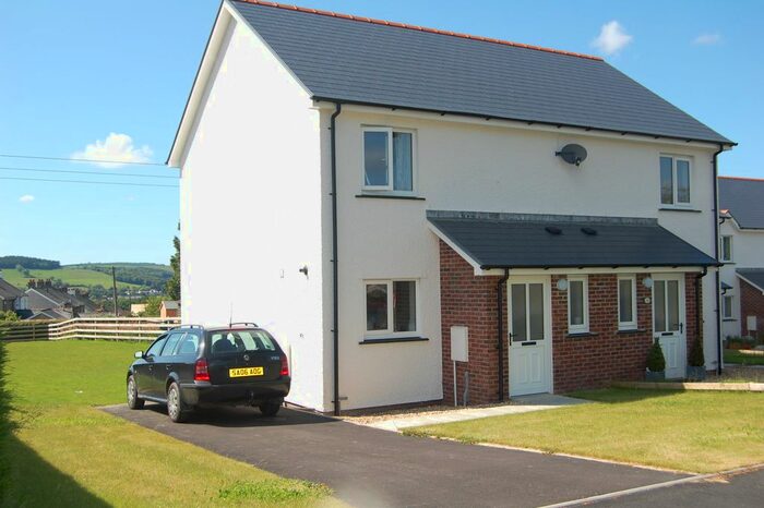 2 Bedroom Semi-Detached House To Rent In Cwrt Deri, Lampeter SA48