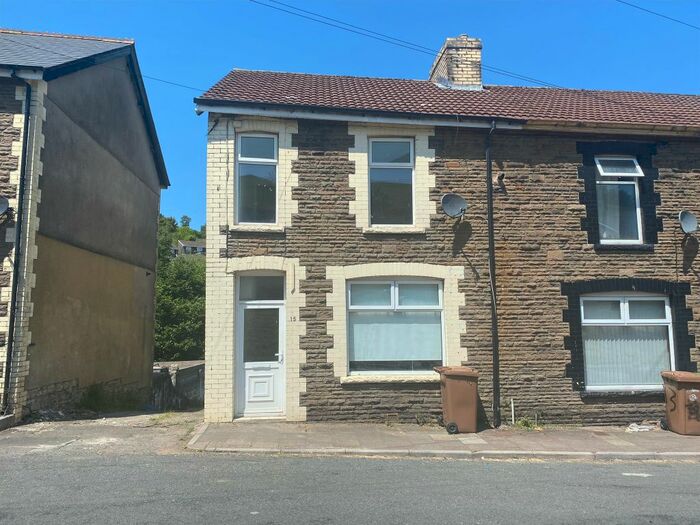 3 Bedroom Terraced House For Sale In Hendre Road, Abertridwr, Caerphilly, CF83
